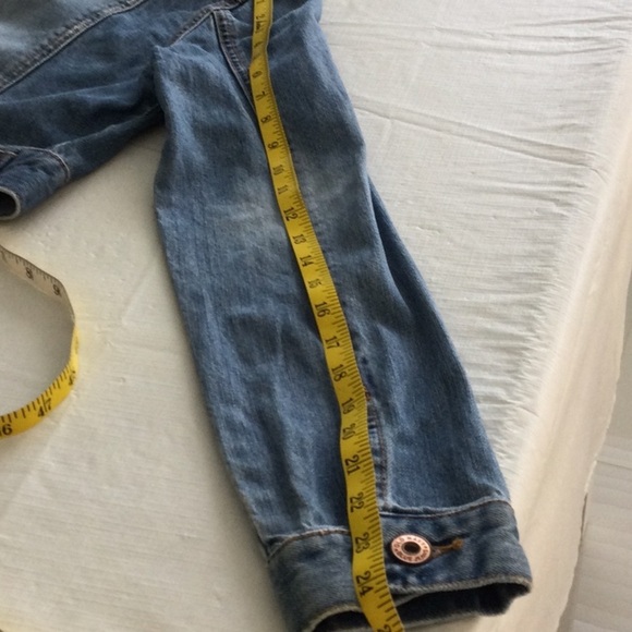 Old Navy Jean Jacket size M buttons front cuffs & back washable color blue #584 - Picture 5 of 10